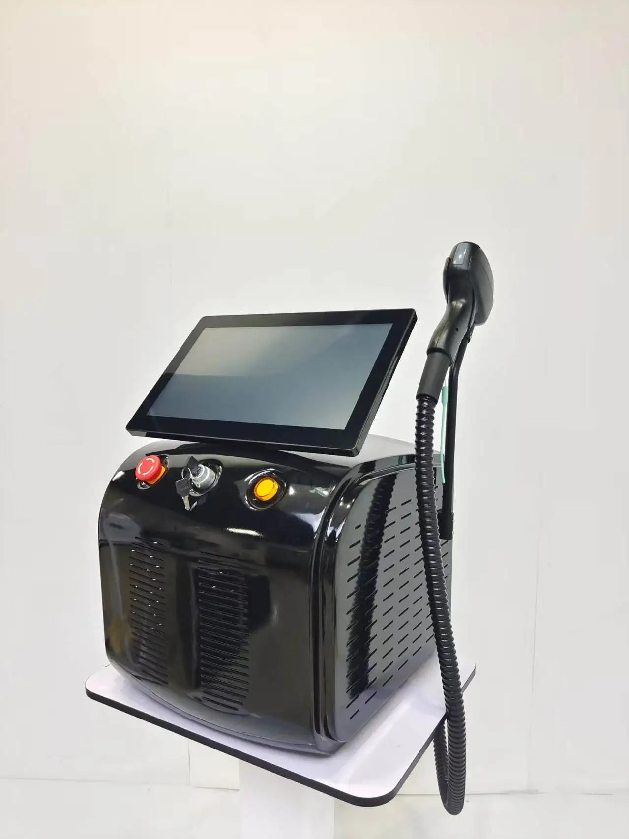 Diode Laser Hair Removal Machin  CE Certified 4000W 4 Wavelength Ice Platinum Hair Removal 755 808 940 1064nm Salon