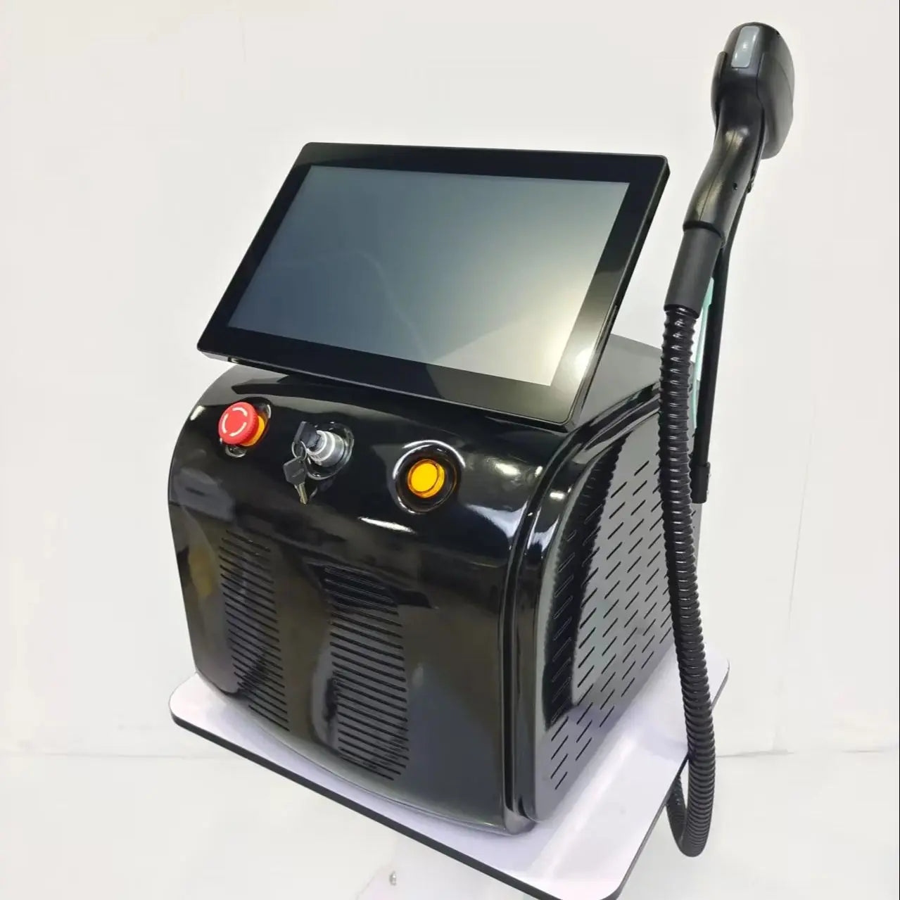 Diode Laser Hair Removal Machin  CE Certified 4000W 4 Wavelength Ice Platinum Hair Removal 755 808 940 1064nm Salon